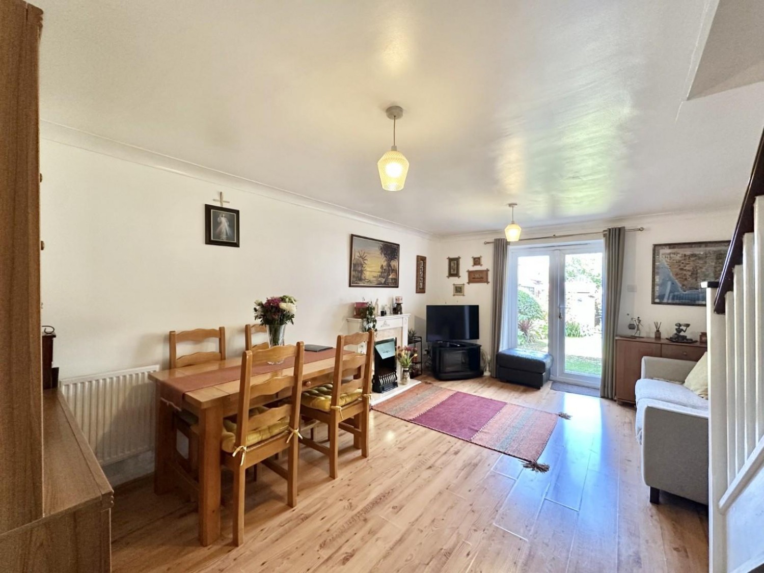 2 bedroom House for sale in Tollgate Drive, Hayes