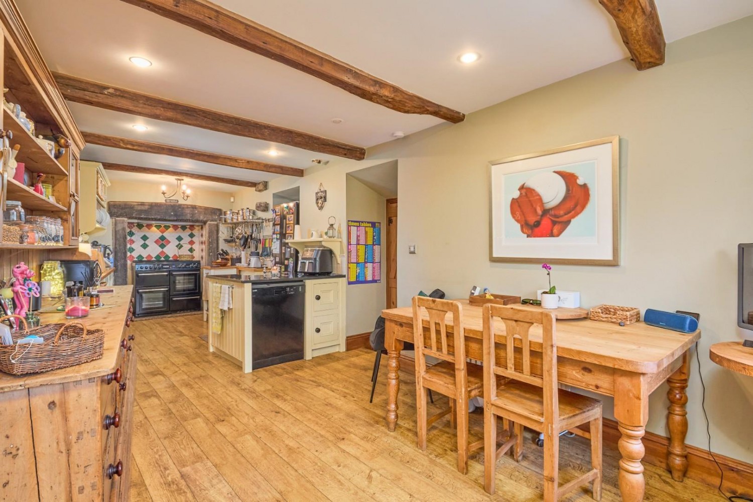 5 bedroom House for sale in Hunters Green, Cullingworth,