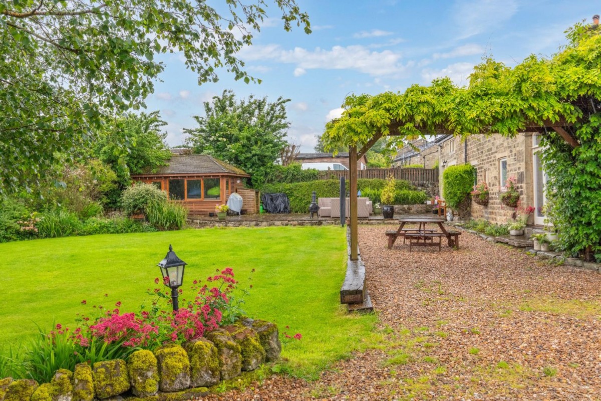 Hunters Green, Cullingworth,