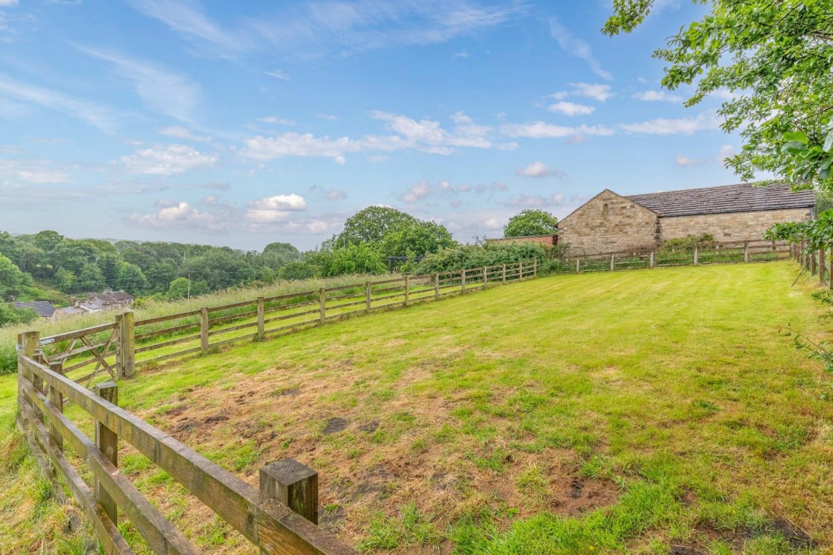 Hunters Green, Cullingworth,