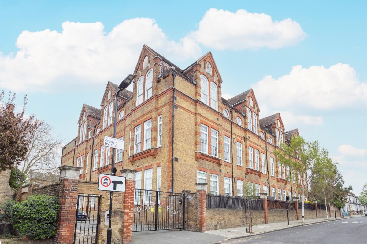 Scholars Place, London, N16