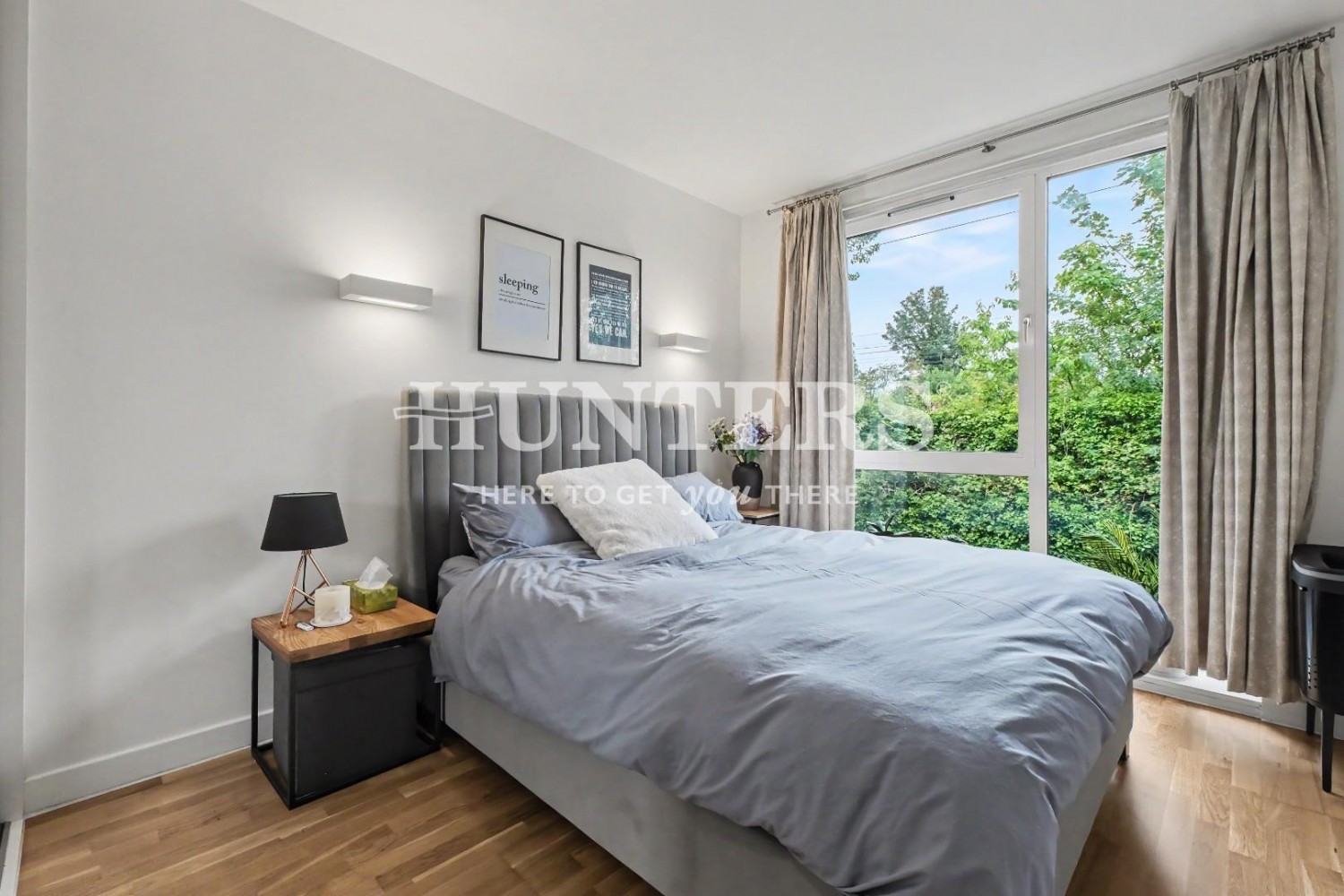 Oak Grove, Cricklewood, London, NW2