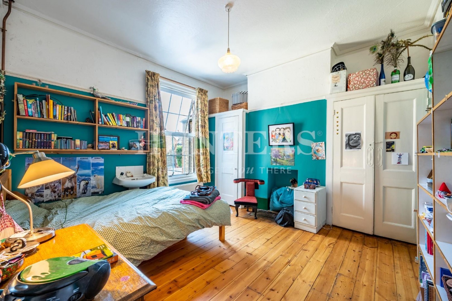 East Bank, London, N16