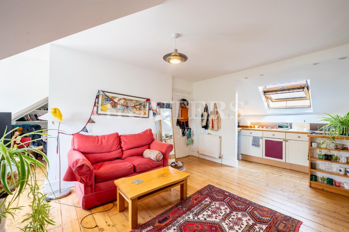 East Bank, London, N16