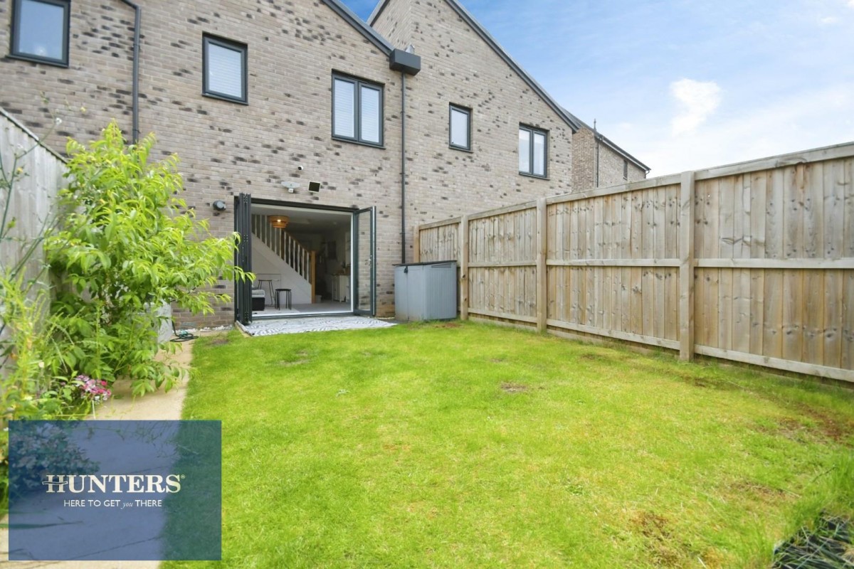 Woodyard Avenue, Tapton, Chesterfield, S41 7WB