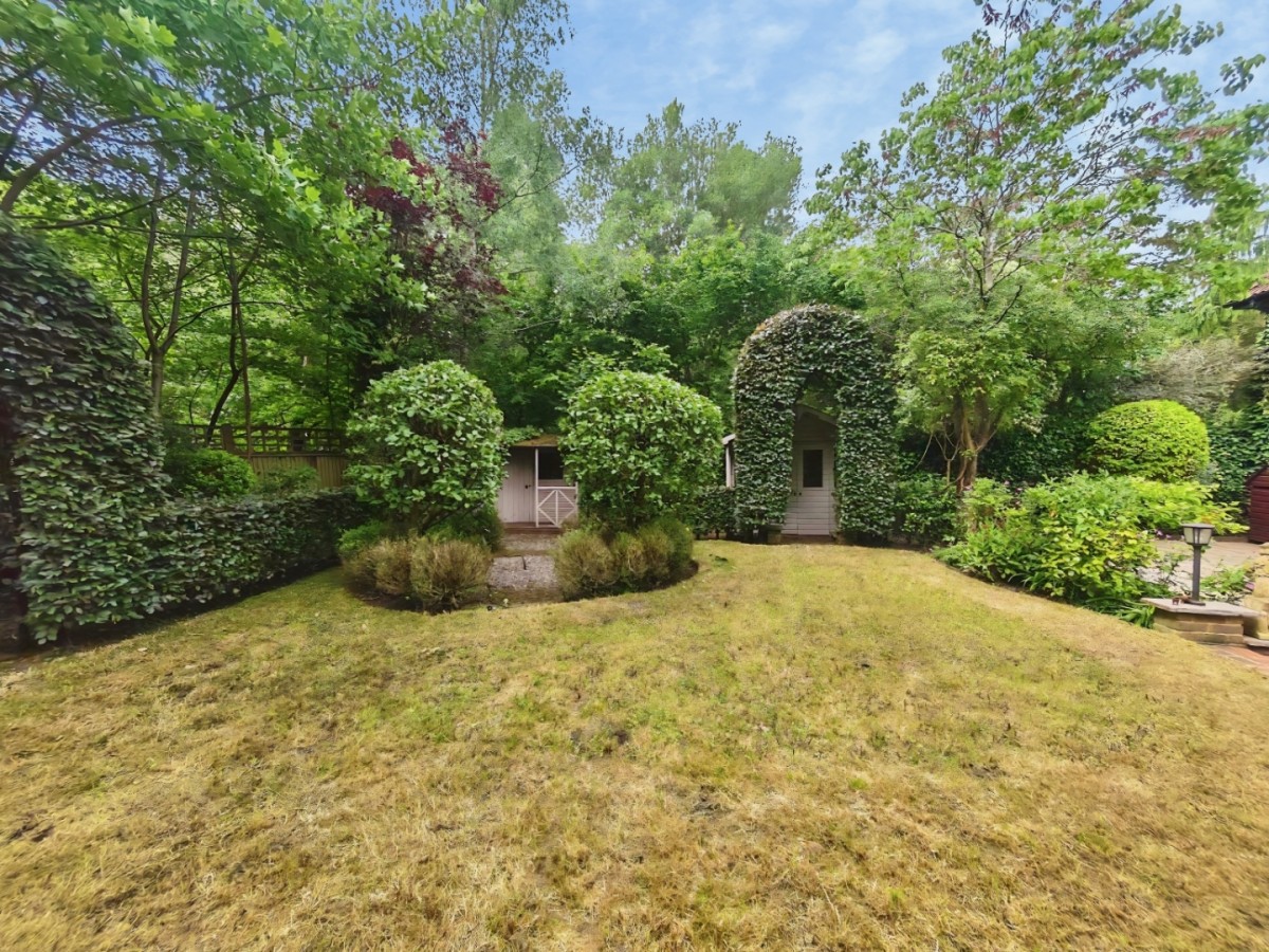 Ashdale Park, Finchampstead, Wokingham
