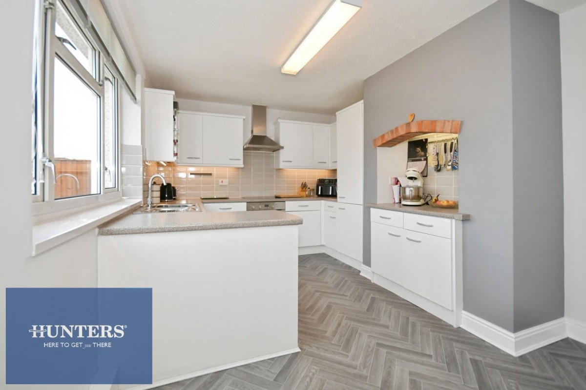 Almond Crescent, Mastin Moor, Chesterfield, S43 3AX