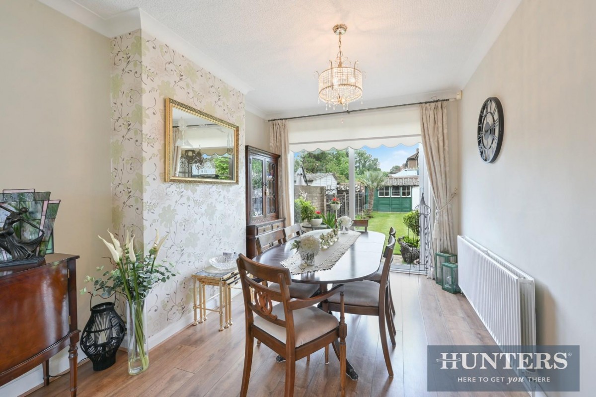 Inveresk Gardens, Worcester Park