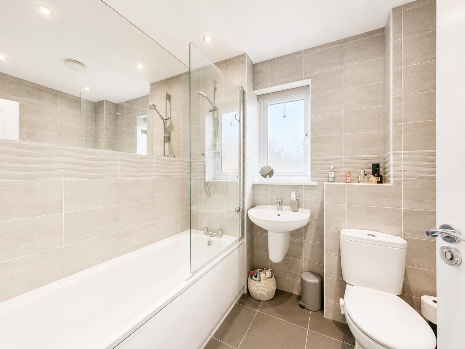 Arthur Maybury Close, Repton Park
