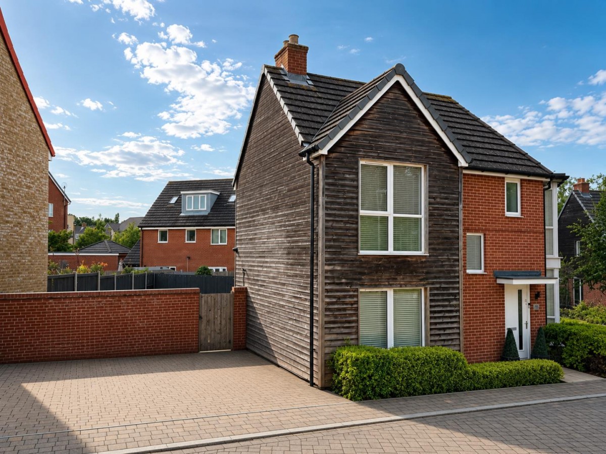 Arthur Maybury Close, Repton Park
