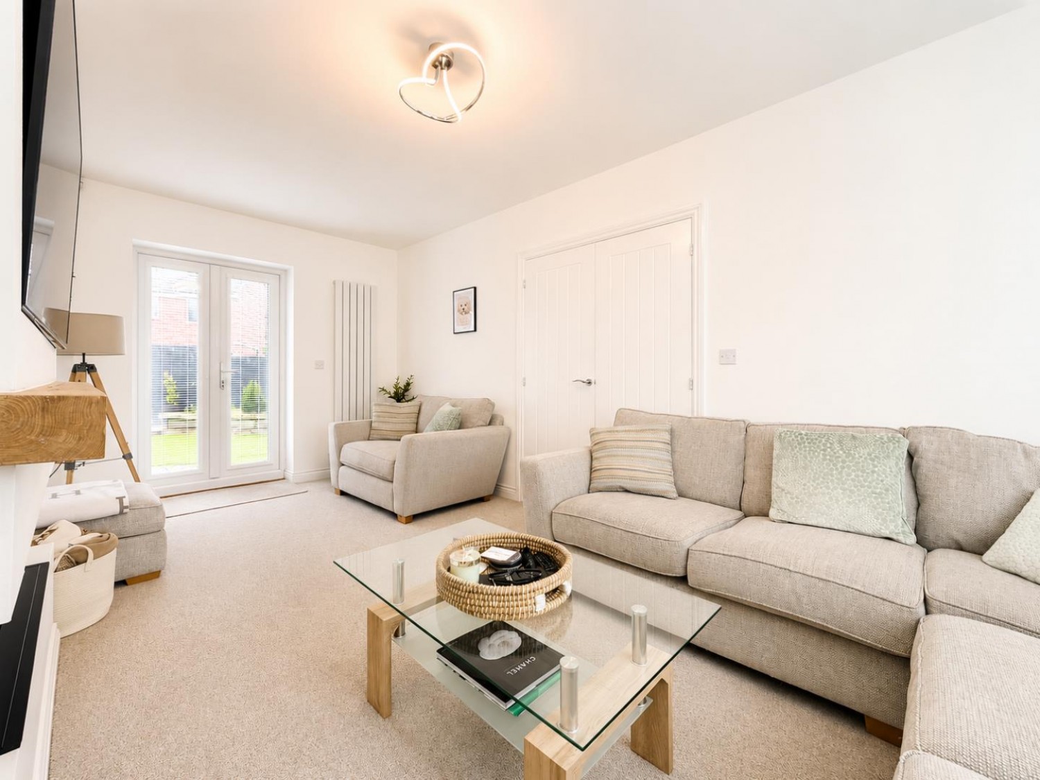 Arthur Maybury Close, Repton Park