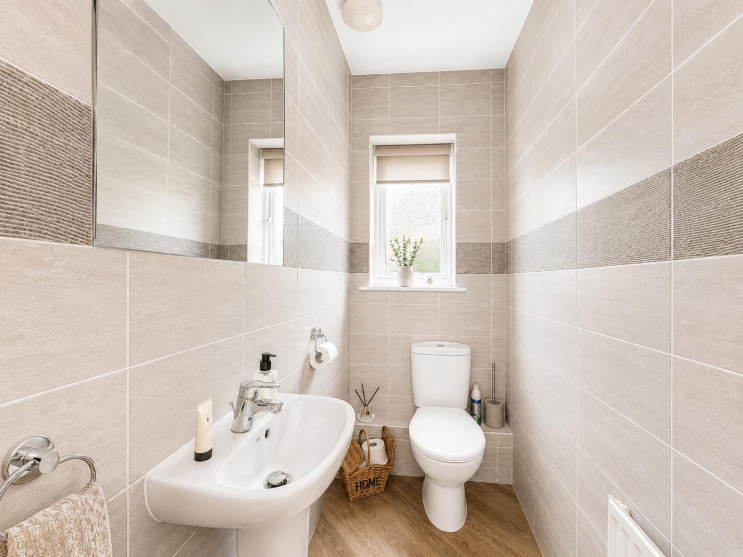 Arthur Maybury Close, Repton Park