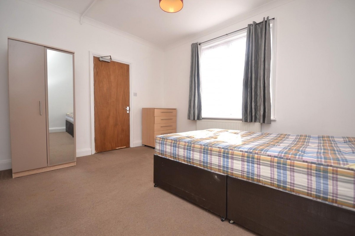 Berkeley Avenue, Reading, Berkshire