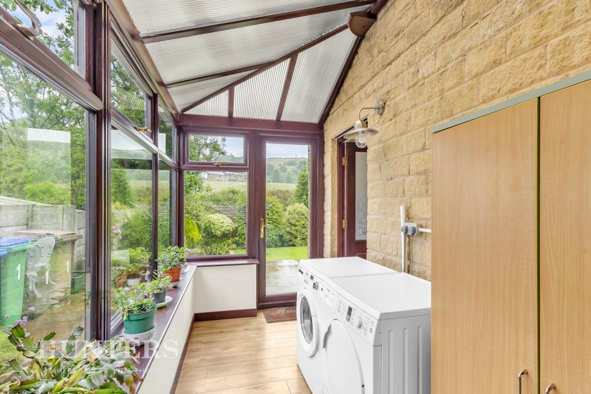 Vineyard Close, Wardle, OL12 9NG