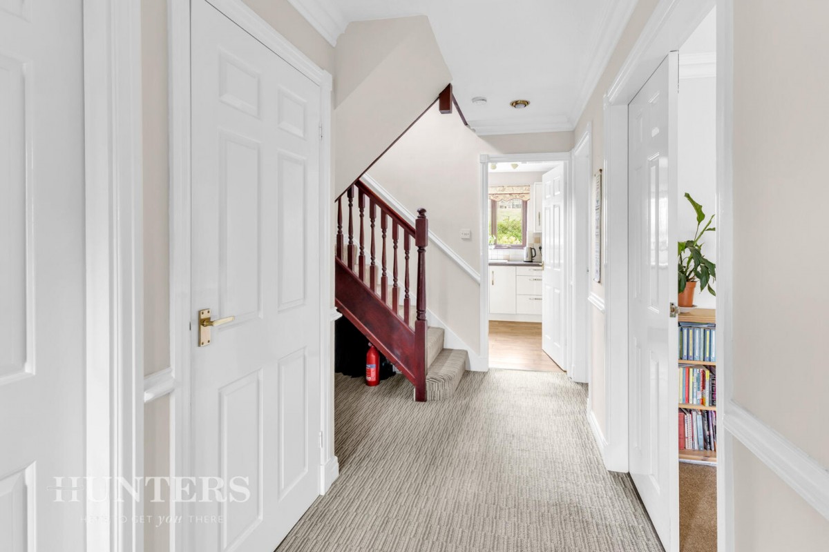 Vineyard Close, Wardle, OL12 9NG