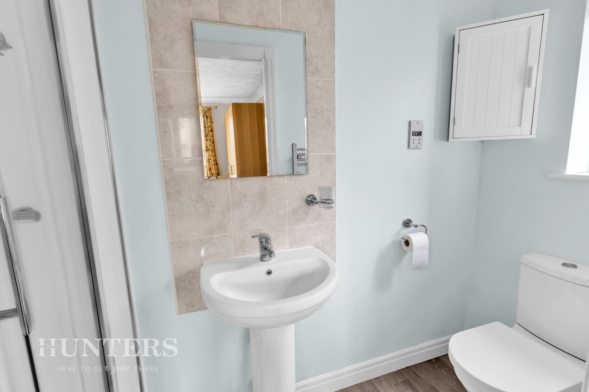Vineyard Close, Wardle, OL12 9NG