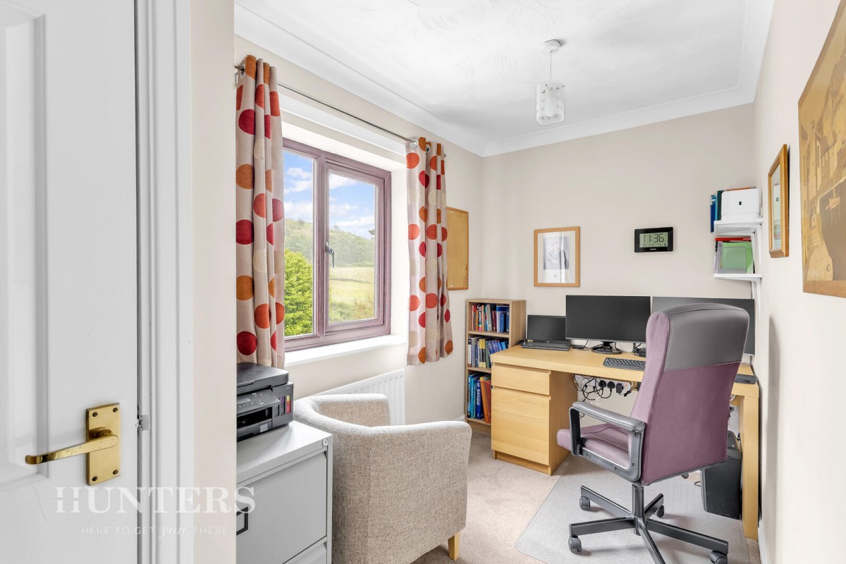Vineyard Close, Wardle, OL12 9NG