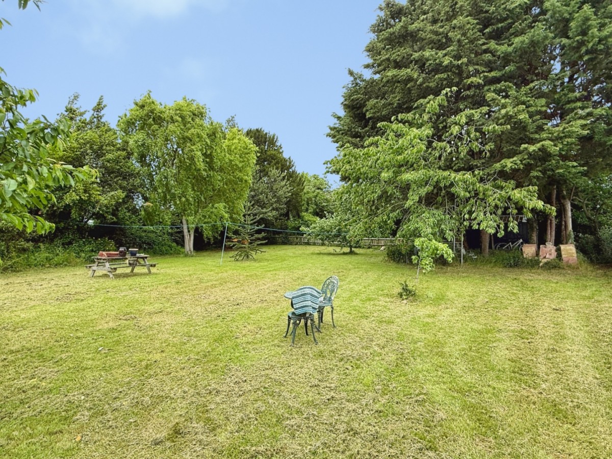 Haresfield, Stonehouse