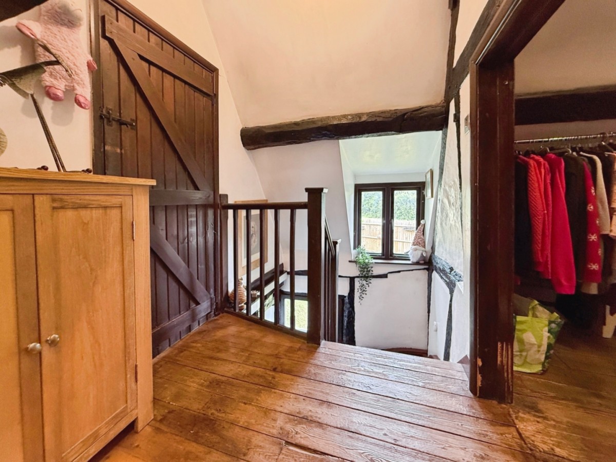 Haresfield, Stonehouse