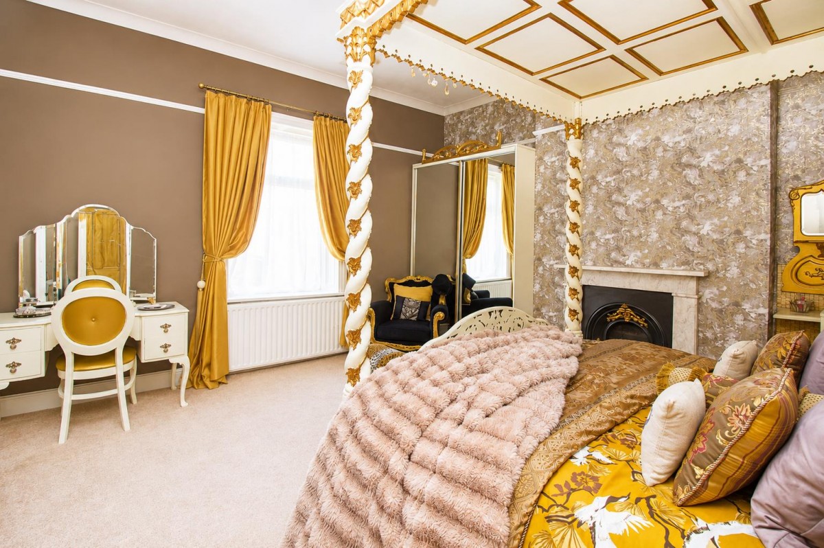'The Old Vicarage' Hawkshaw Avenue