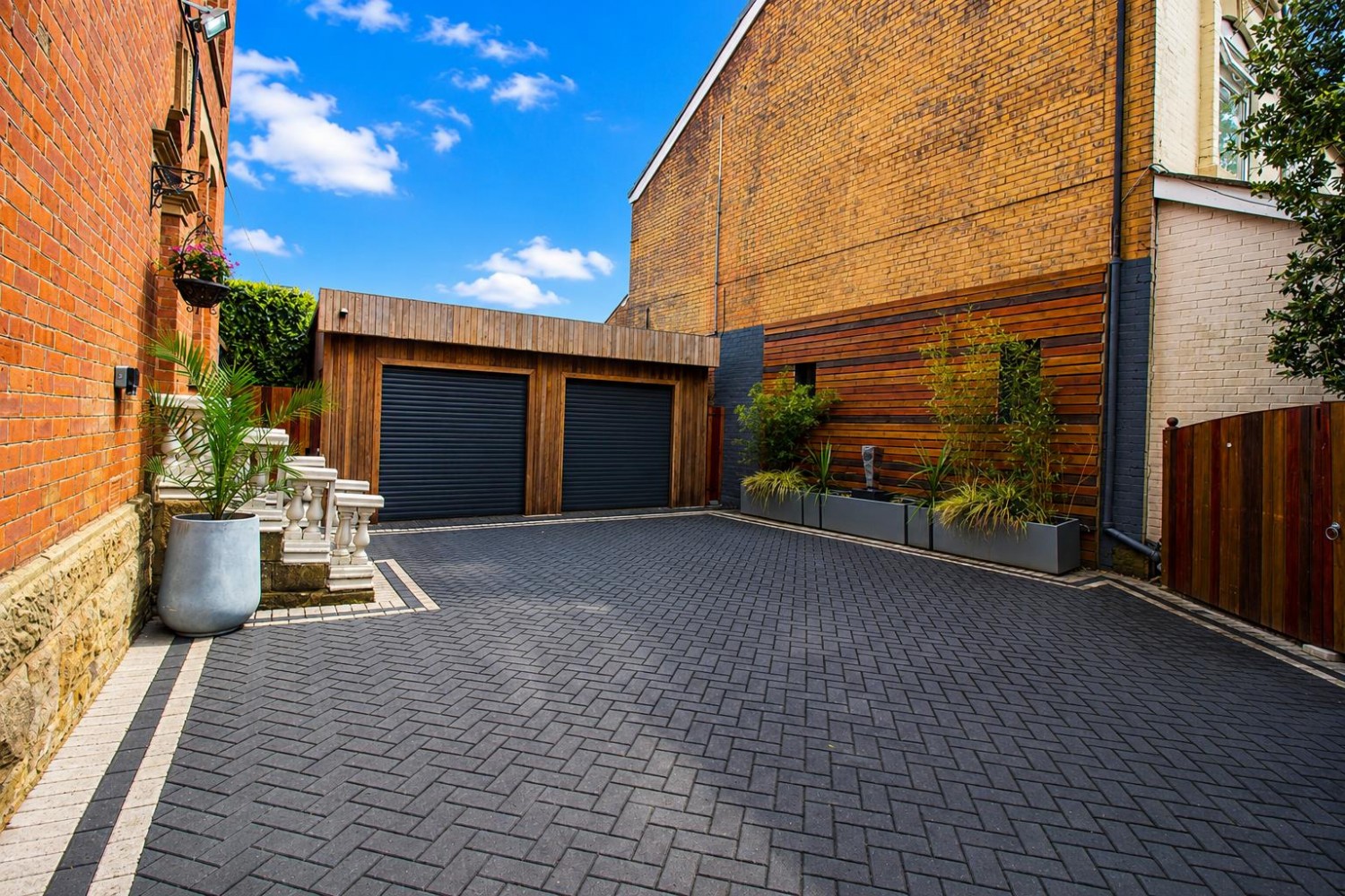 'The Old Vicarage' Hawkshaw Avenue