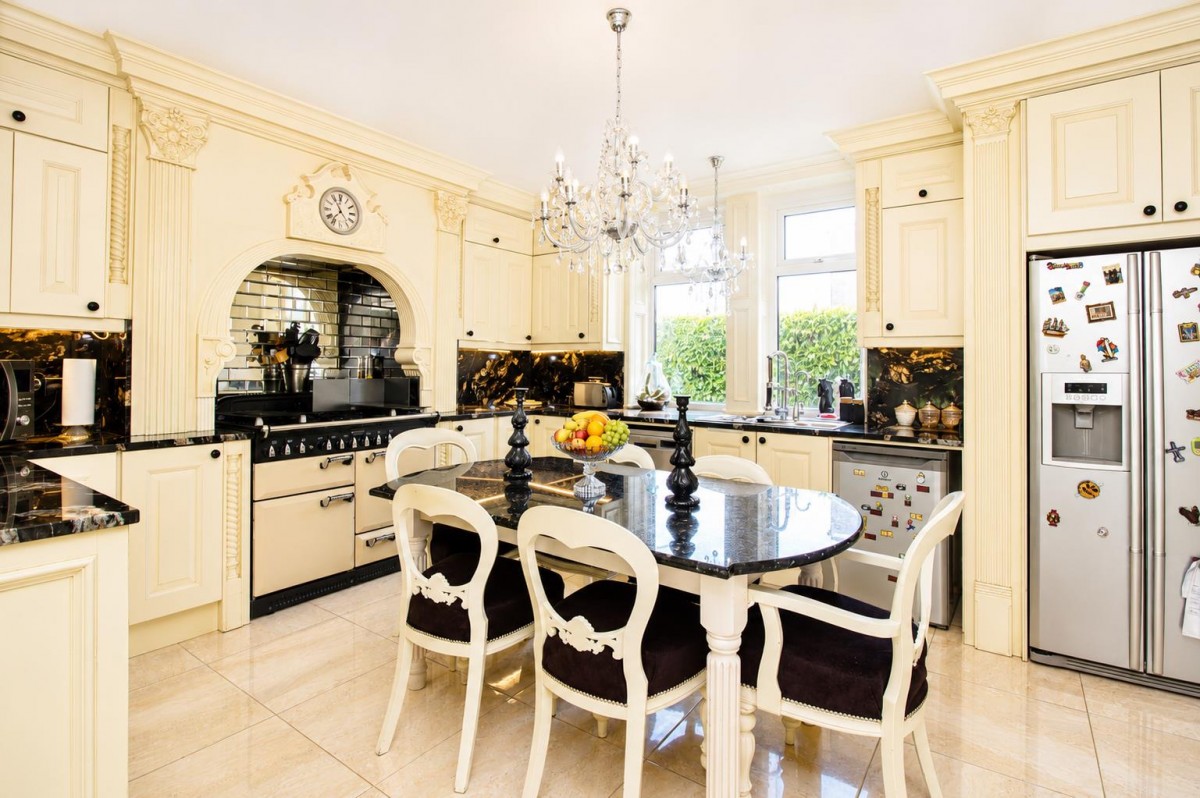 'The Old Vicarage' Hawkshaw Avenue