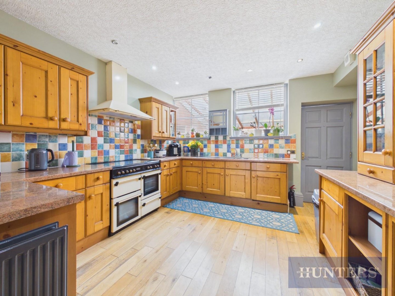 4 bedroom House for sale in Falsgrave Road, Scarborough