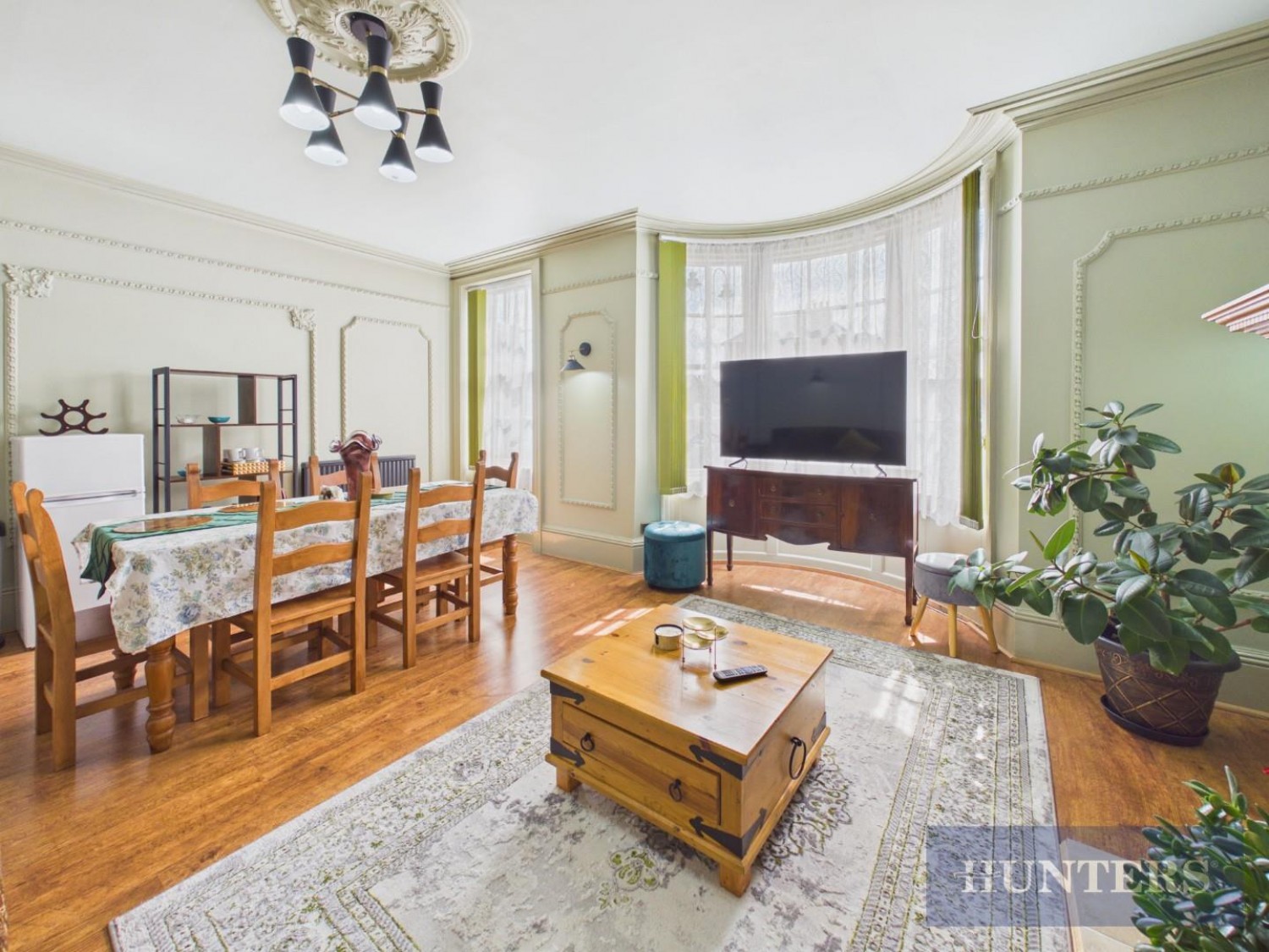 4 bedroom House for sale in Falsgrave Road, Scarborough