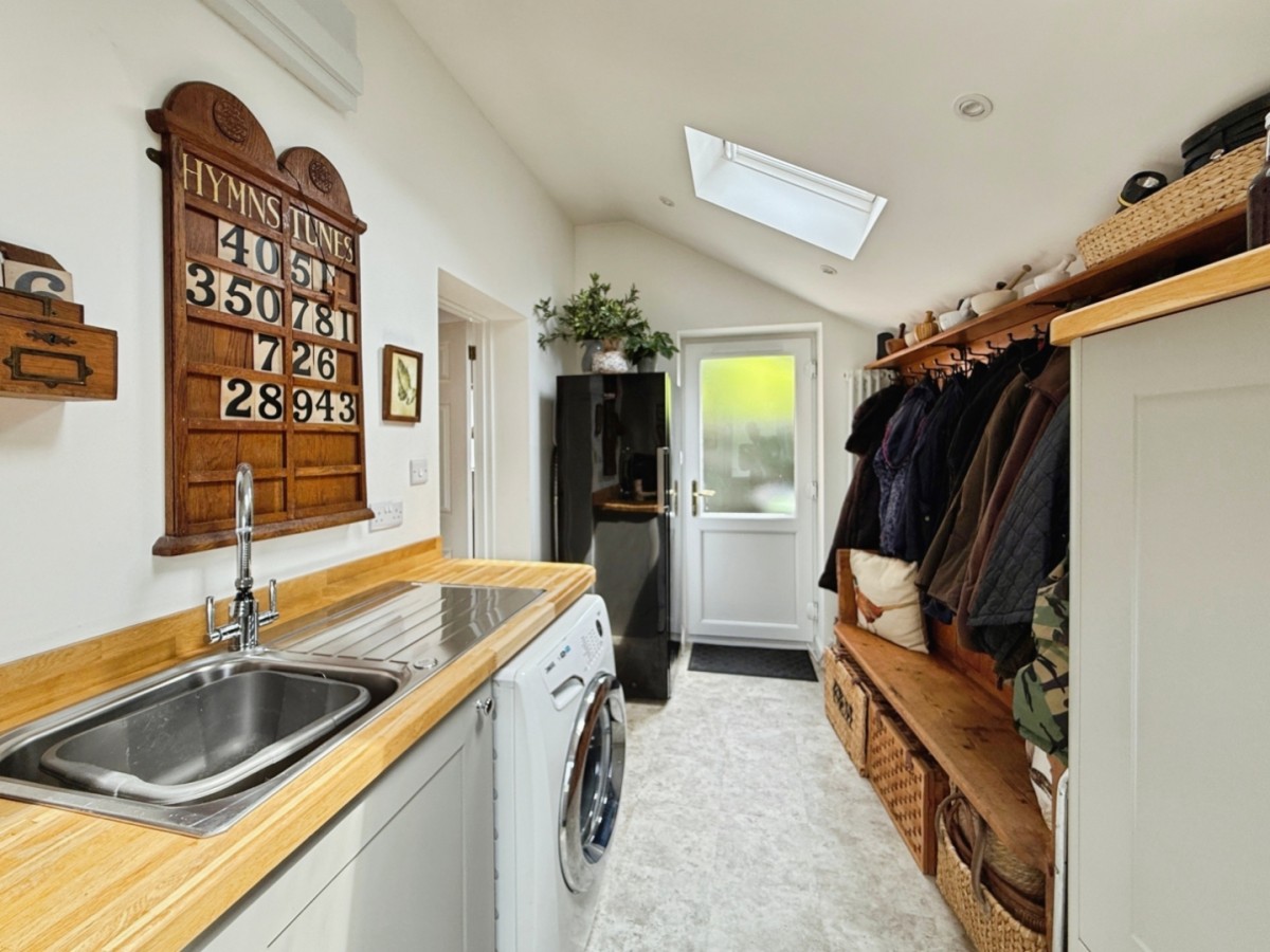 Mill Farm Drive, Stroud