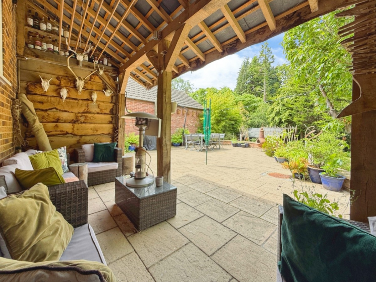 Mill Farm Drive, Stroud