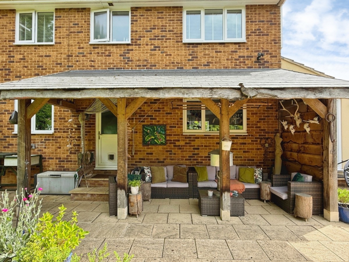 Mill Farm Drive, Stroud