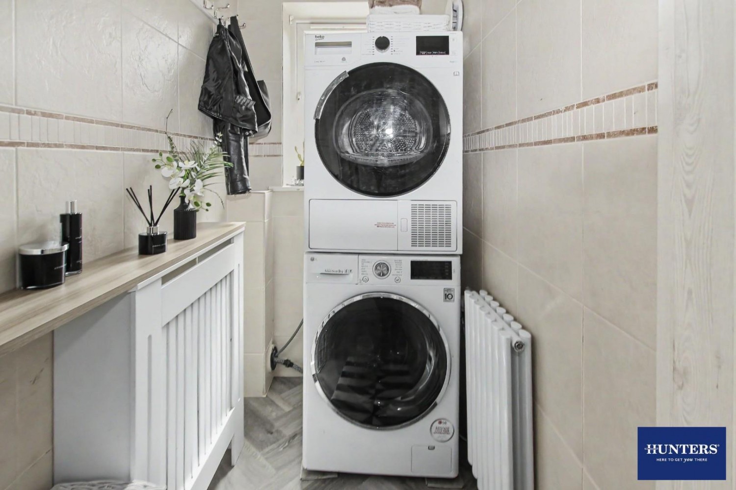 3 bedroom House for sale in Warton Avenue Bradford, BD4 6JG