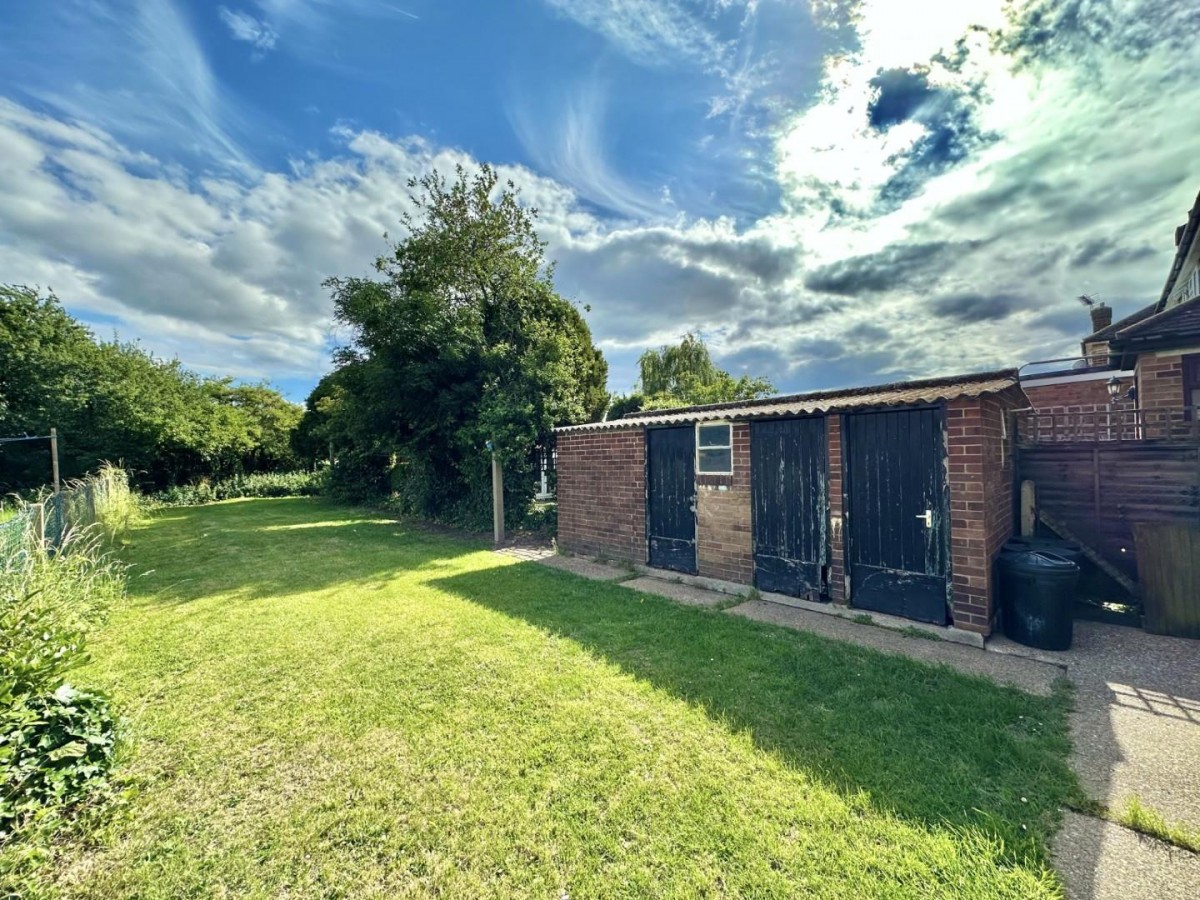 Wentworth Crescent, Hayes, UB3 1NN