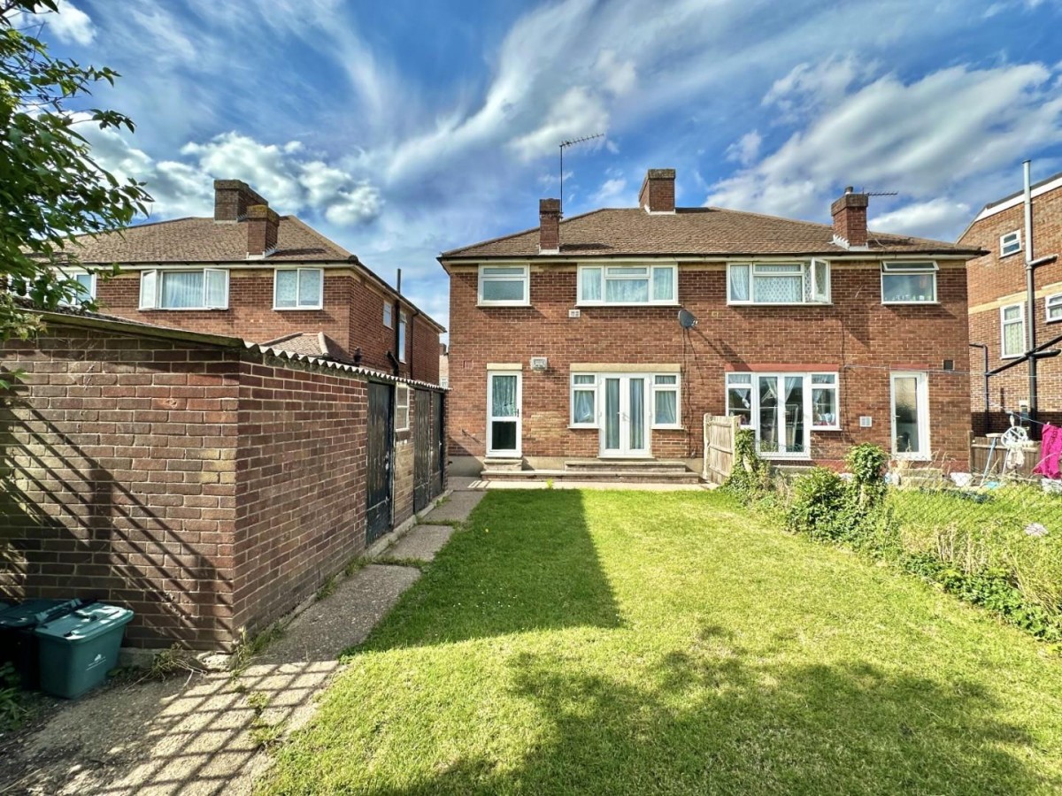 Wentworth Crescent, Hayes, UB3 1NN