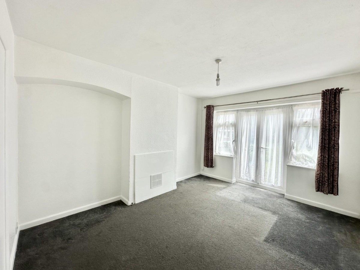 Wentworth Crescent, Hayes, UB3 1NN