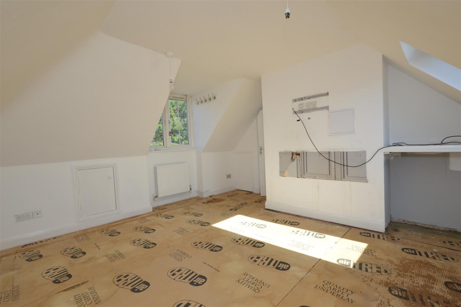 Downend Road, Kingswood, Bristol BS15 1SP