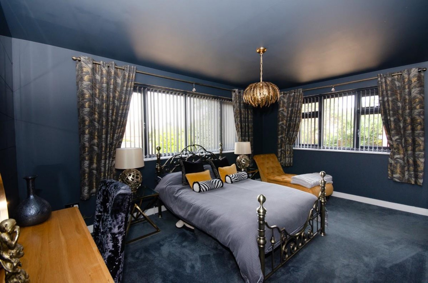 Bridgeleap Road, Downend, Bristol, BS16 6TE