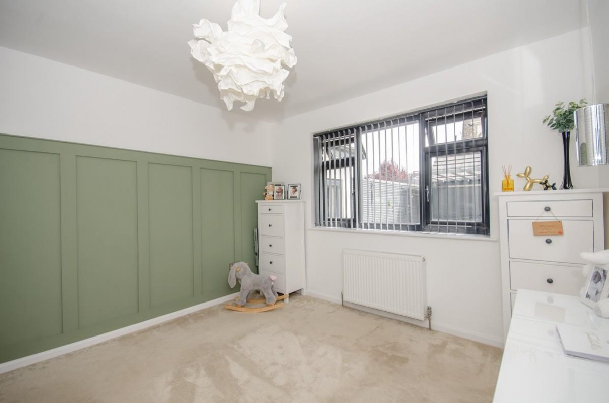 Bridgeleap Road, Downend, Bristol, BS16 6TE