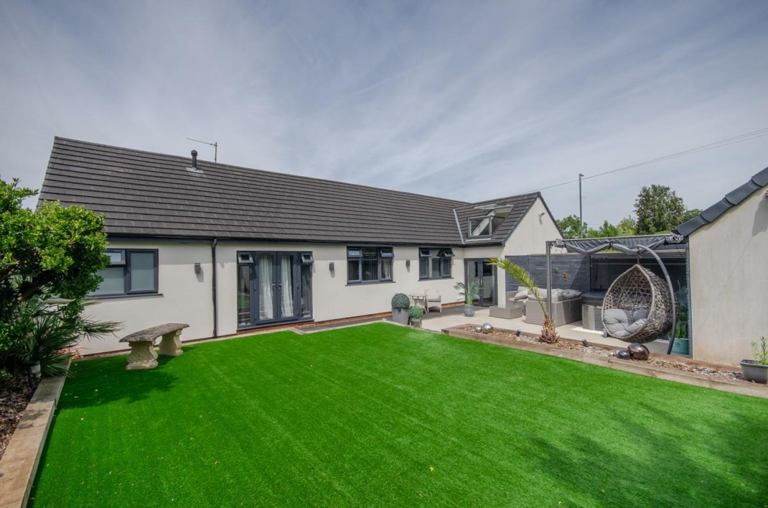 Bridgeleap Road, Downend, Bristol, BS16 6TE