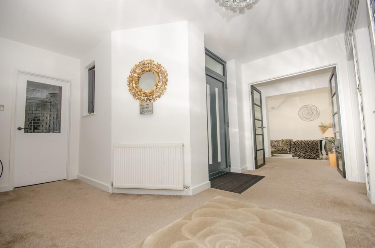 Bridgeleap Road, Downend, Bristol, BS16 6TE
