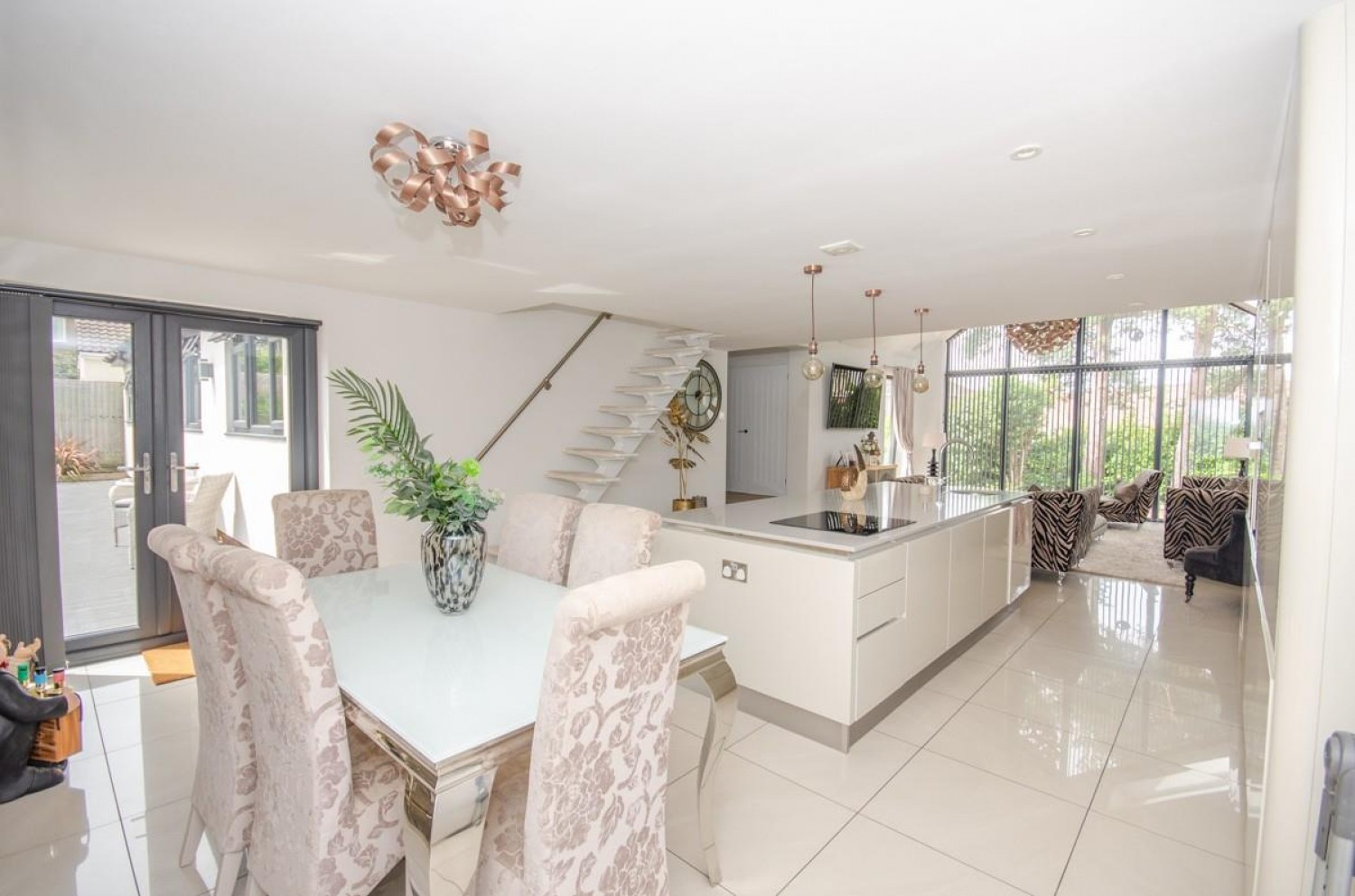 Bridgeleap Road, Downend, Bristol, BS16 6TE