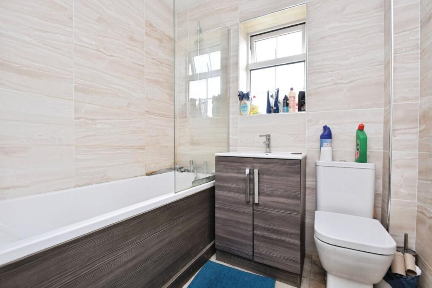 Woodlands Road, Harrogate, HG2 7AY