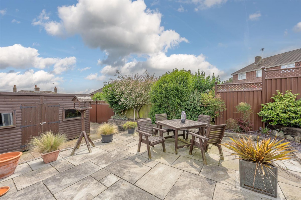 Compton Grove, Halesowen, B63 2EP