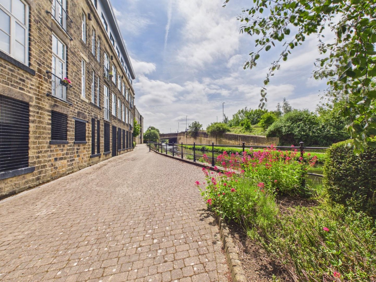 Britannia Wharf, Towpath Court, Bingley