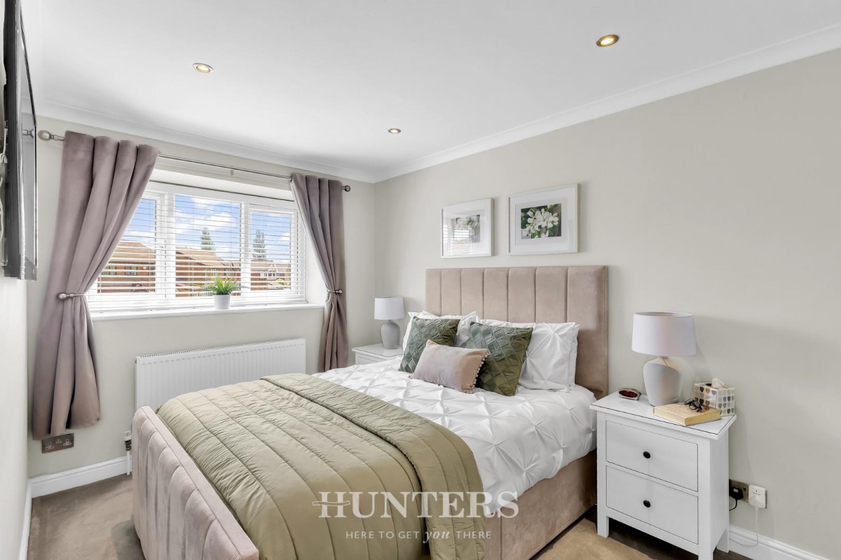 Barratt Gardens, Middleton, Manchester, M24