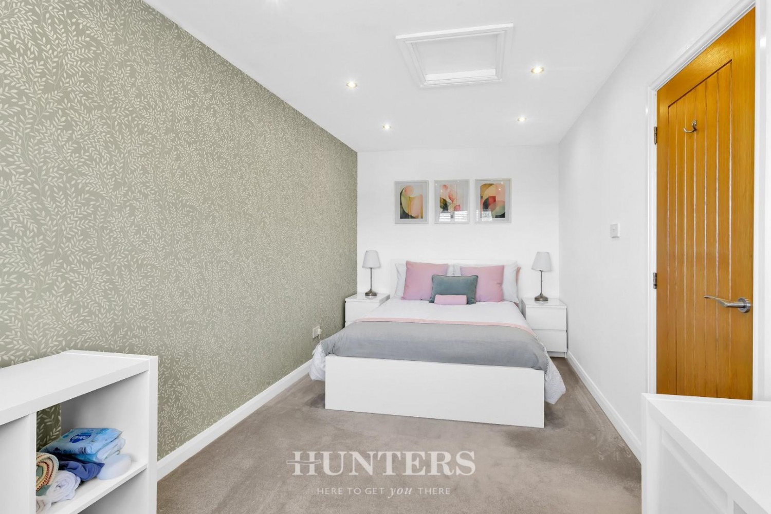 4 bedroom House for sale in Barratt Gardens, Middleton, Manchester, M24