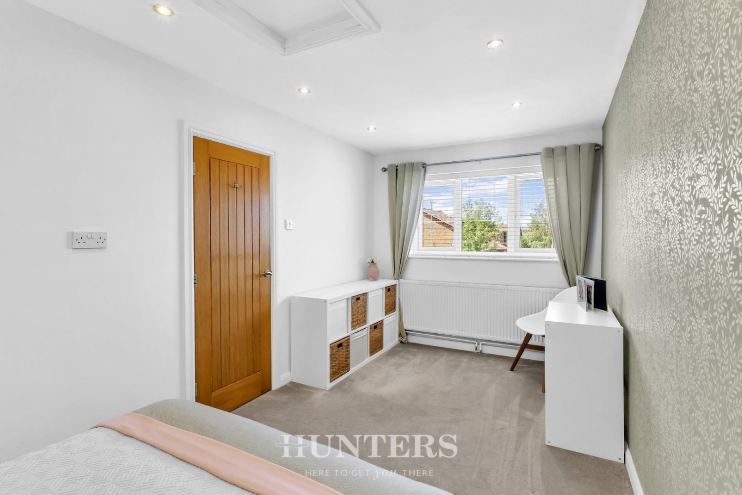 4 bedroom House for sale in Barratt Gardens, Middleton, Manchester, M24