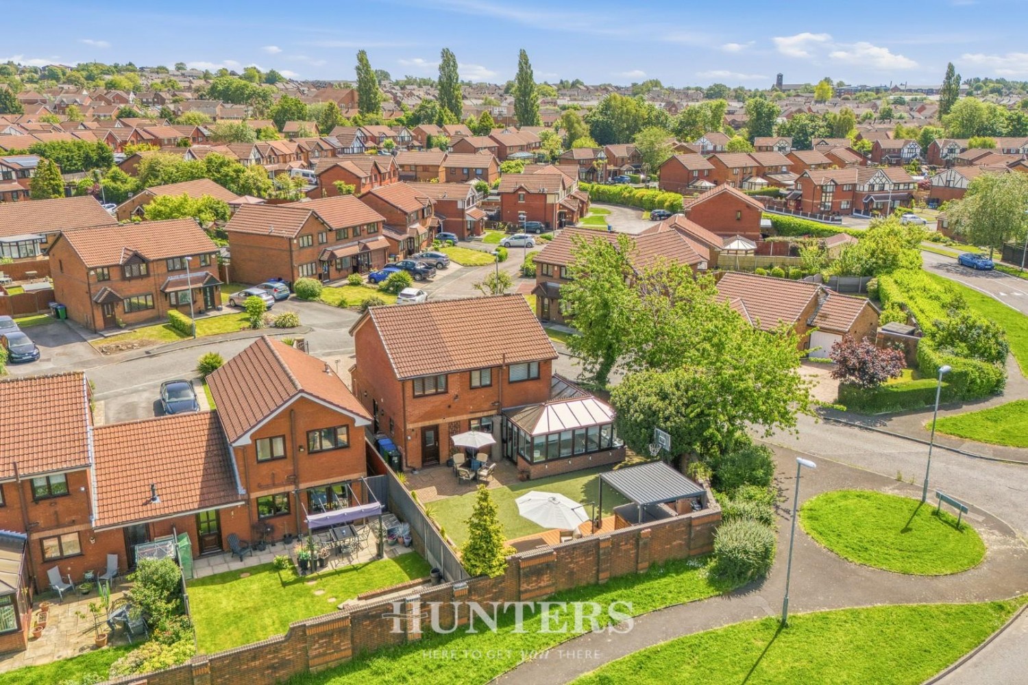 4 bedroom House for sale in Barratt Gardens, Middleton, Manchester, M24