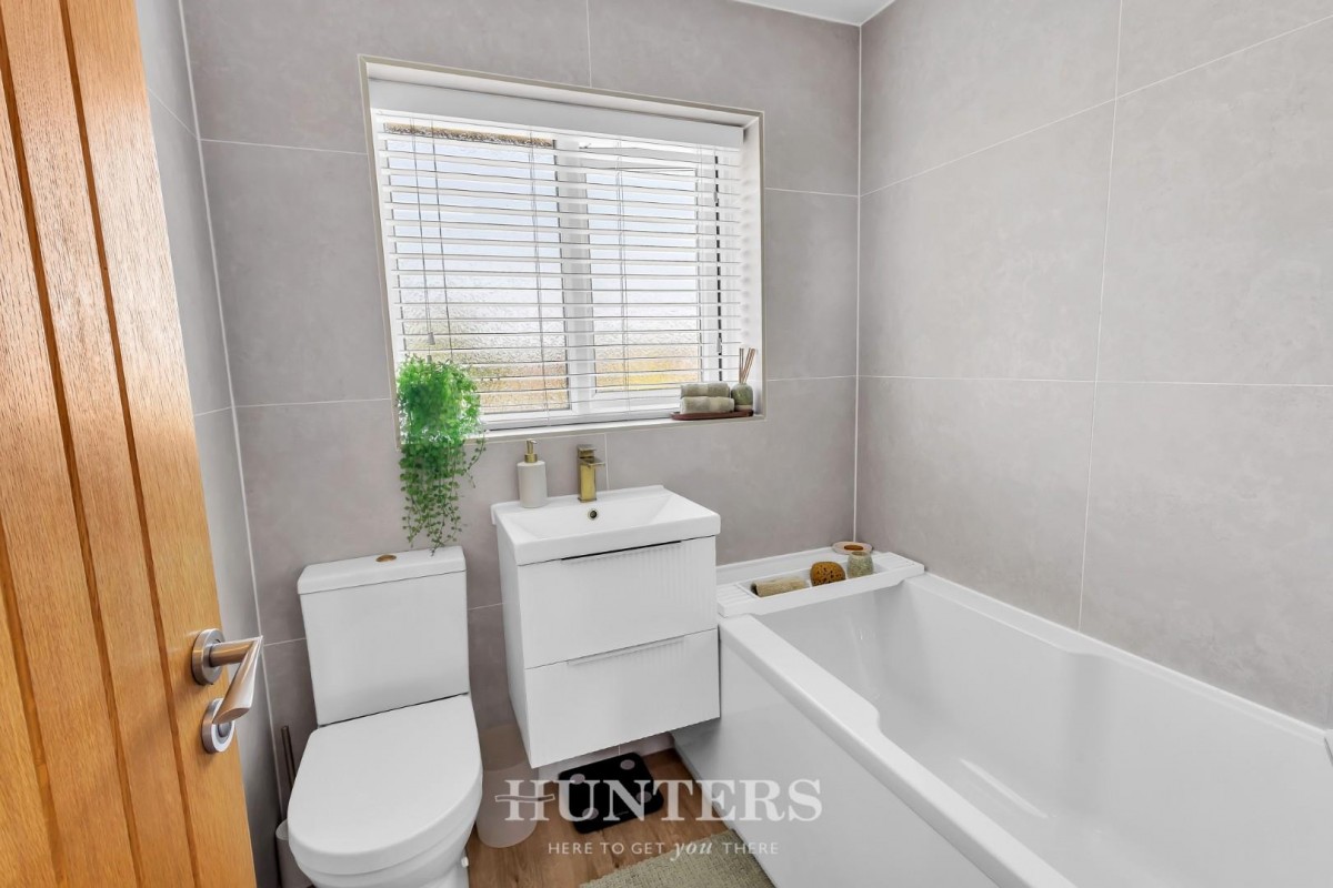 Barratt Gardens, Middleton, Manchester, M24