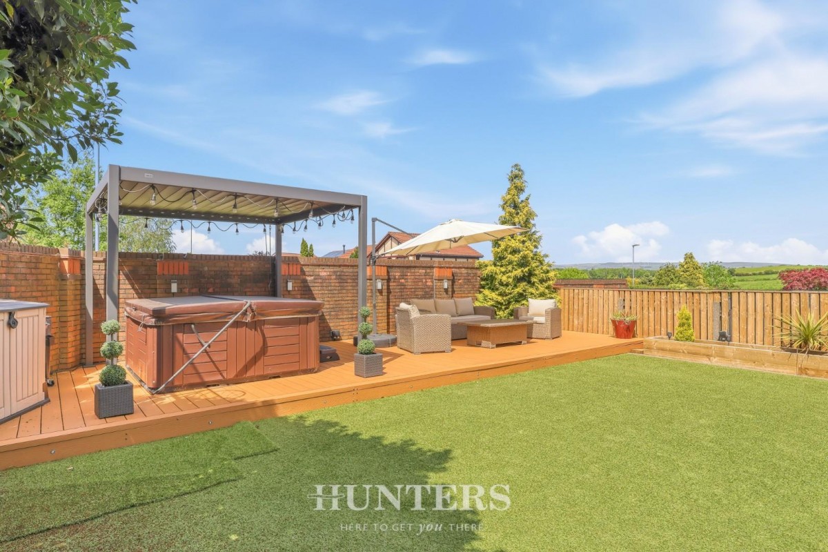 Barratt Gardens, Middleton, Manchester, M24
